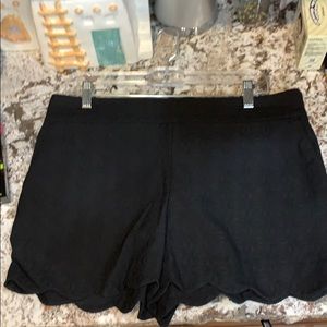 Loft black shorts with design in fabric